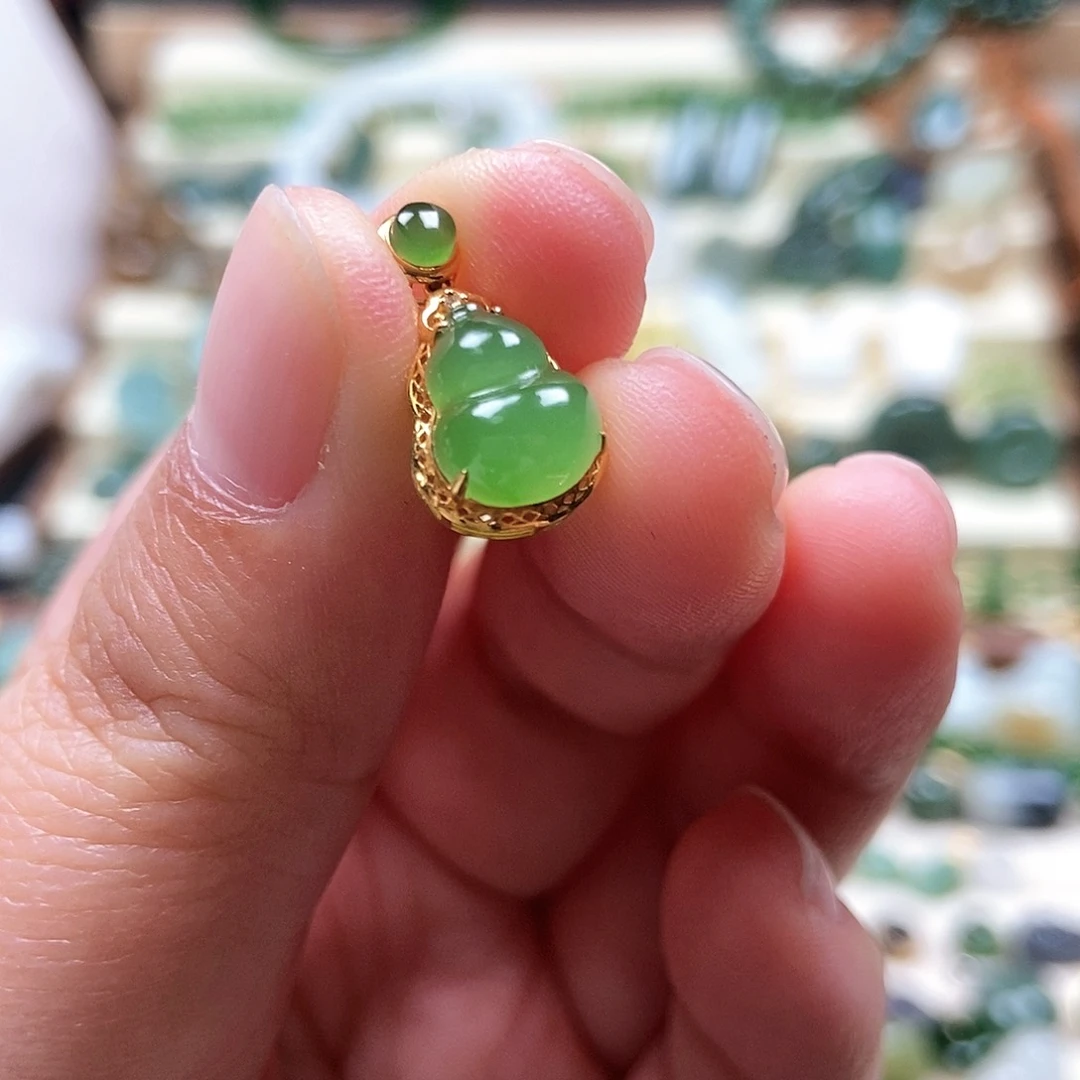 吊坠(不含链)18K金镶嵌和田玉