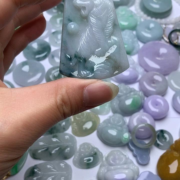 翡翠未镶嵌颈饰天然翡翠
