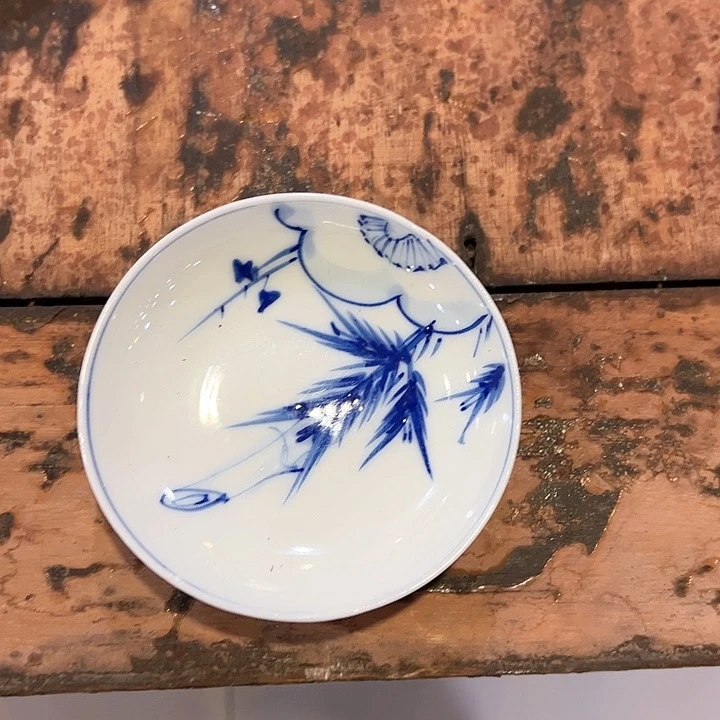 手工艺品琉璃哥斯拉。哥斯拉？哥俩