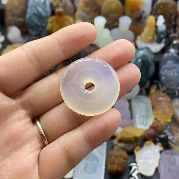 玛瑙/玉髓未镶嵌颈饰