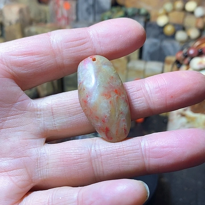 昌化鸡血石荣**贵昌化石