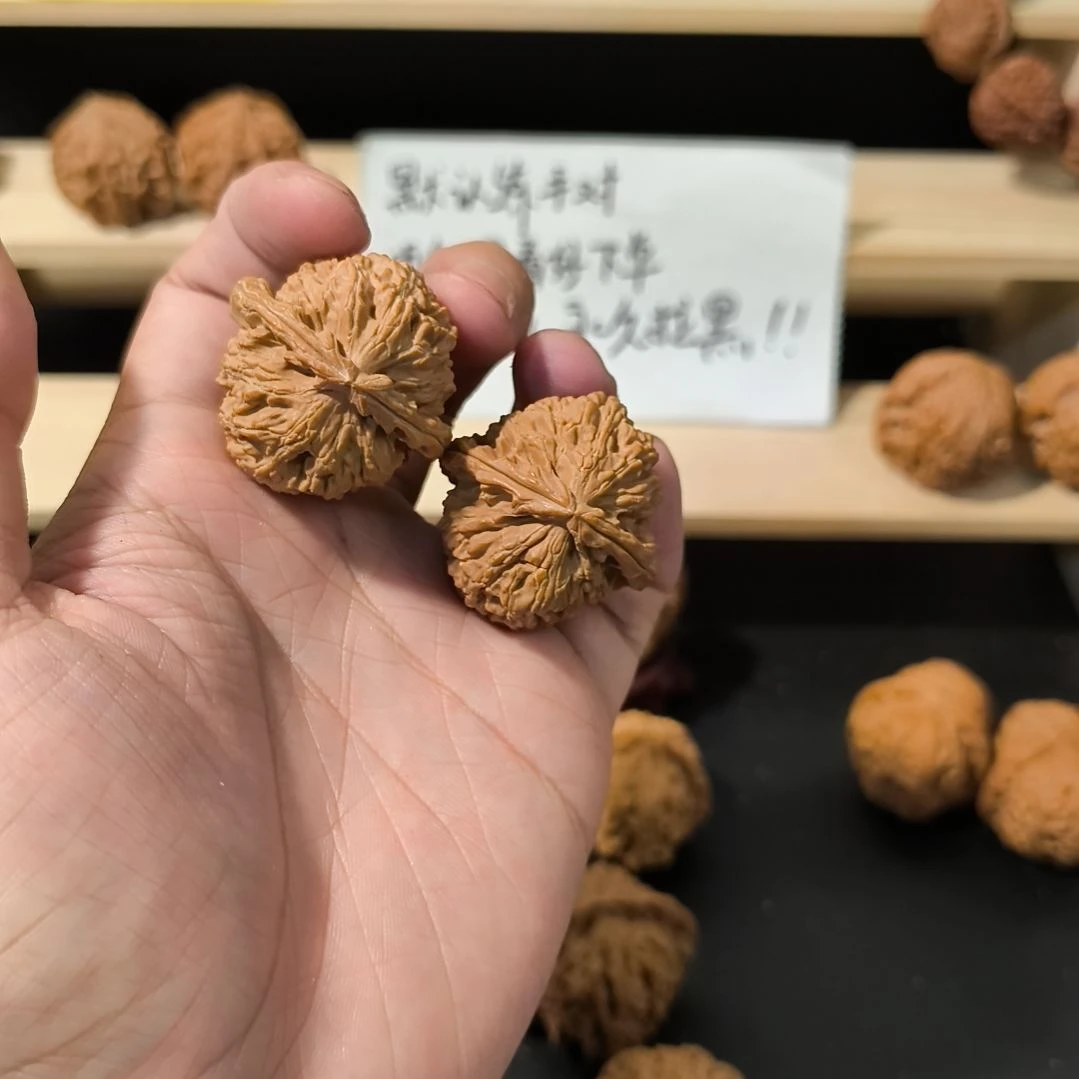 吊坠文玩核桃35白狮子