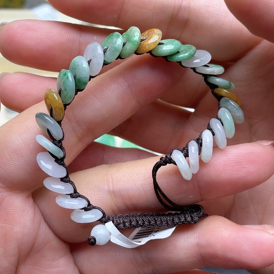 翡翠未镶嵌颈饰回流