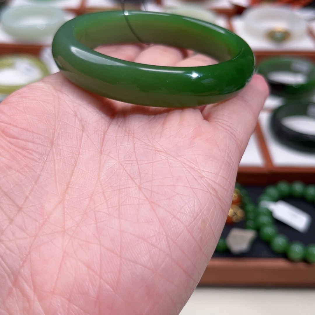 和田玉（碧玉）手镯未镶嵌