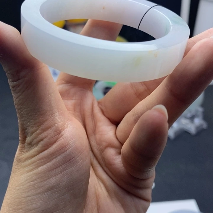 定制翡翠翡翠手镯未镶嵌心***结