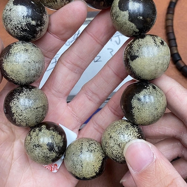 沉香香囊沉香虫漏