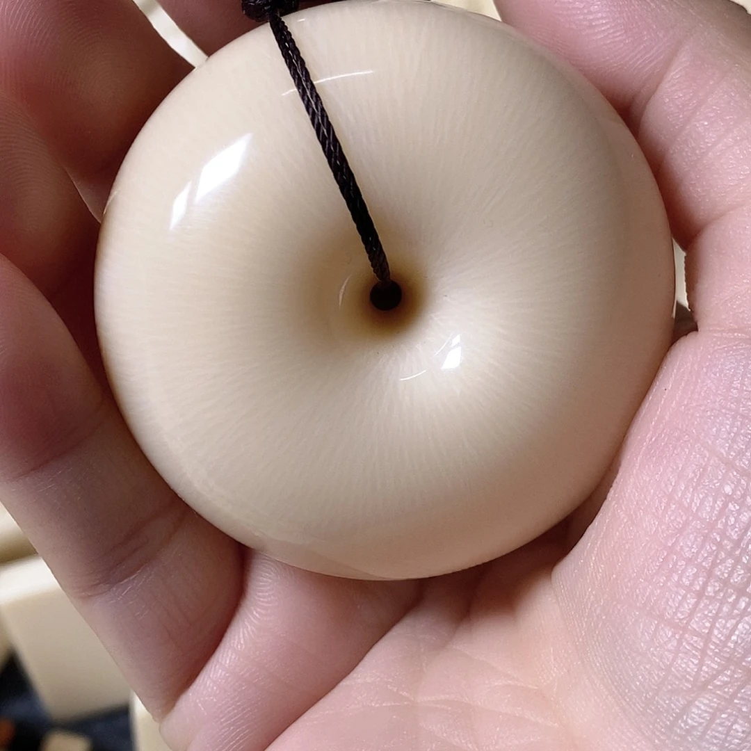 吊坠猛犸象牙平安扣5.0