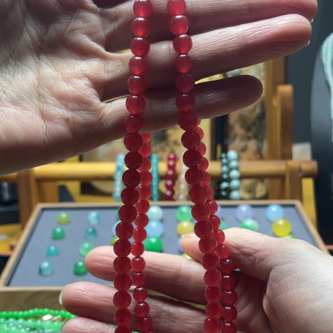 石英质玉未镶嵌颈饰