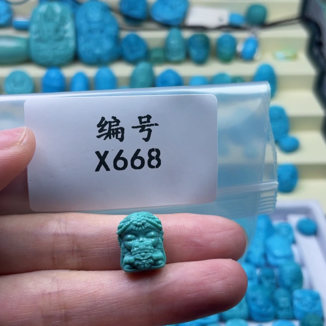 未镶嵌绿松石天然原矿绿松石雕件