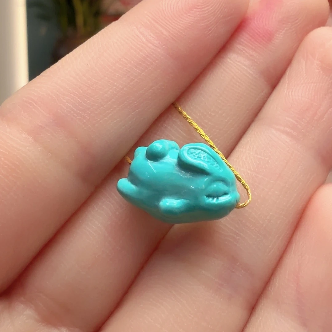 绿松石未镶嵌颈饰