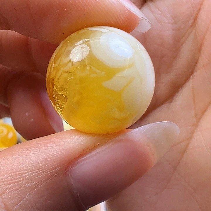 未镶嵌蜜蜡珠宝奇石