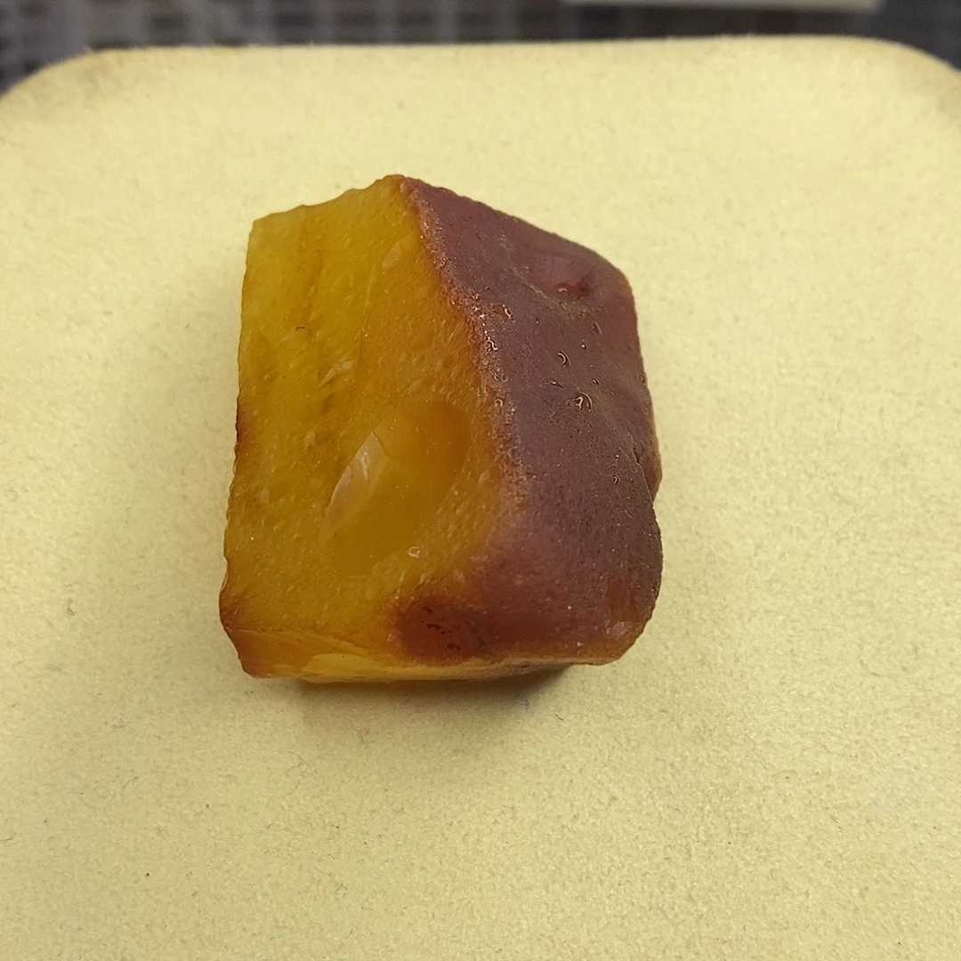 定制蜜蜡未镶嵌梨