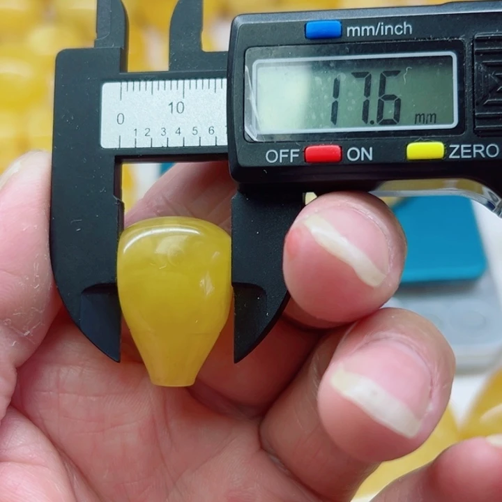 裸石琥珀（矿物珀）未镶嵌