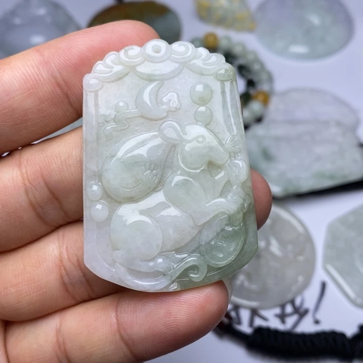 颈饰未镶嵌翡翠翡翠