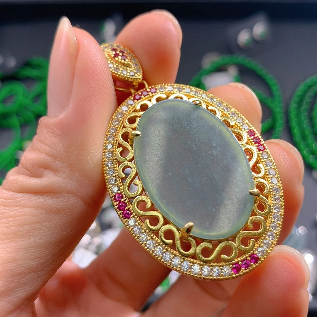 翡翠手链未镶嵌翡翠