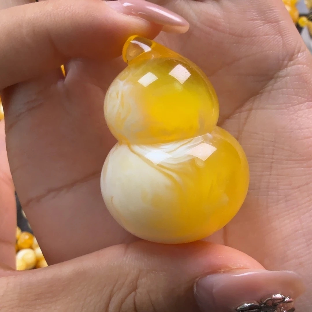 叉***橙蜜蜡未镶嵌珠宝奇石