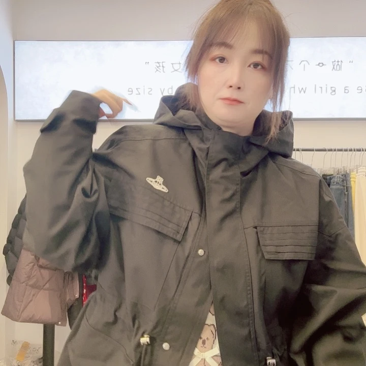 橘花，黑色外套40码。