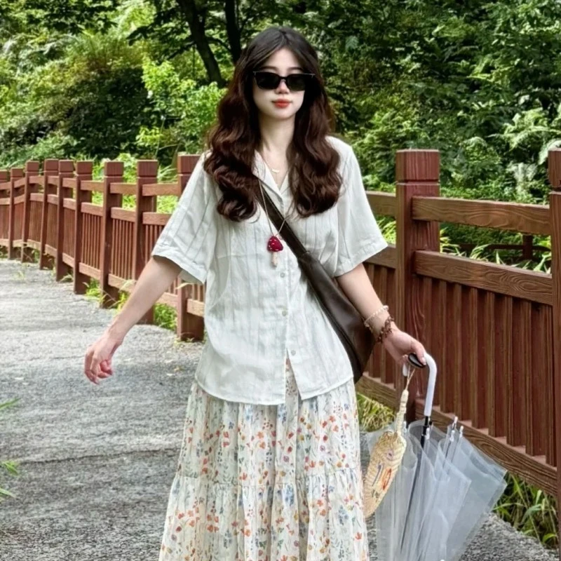 B661+B662夏季新款韩系设计感小众条纹衬衫上衣搭配碎花半身裙套