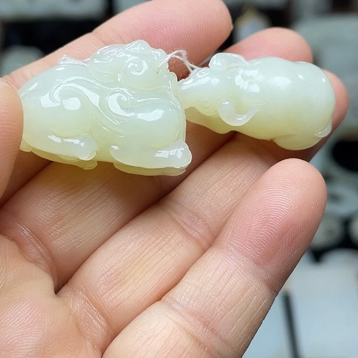 和田玉未镶嵌挂件