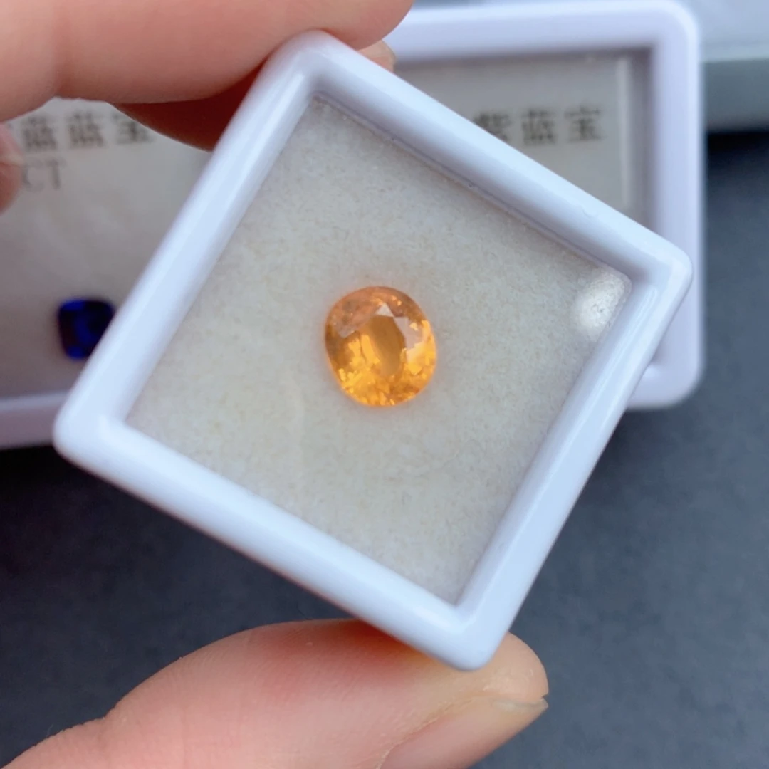 石榴石（芬达石）1.74克拉裸石未镶嵌