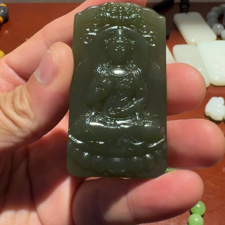 和田玉（糖玉）未镶嵌颈饰