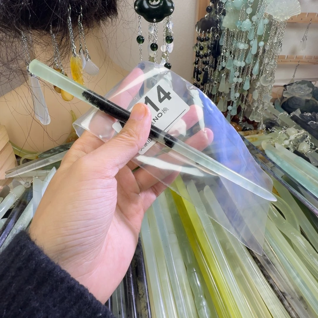 山***芜蛇纹石玉合金发饰