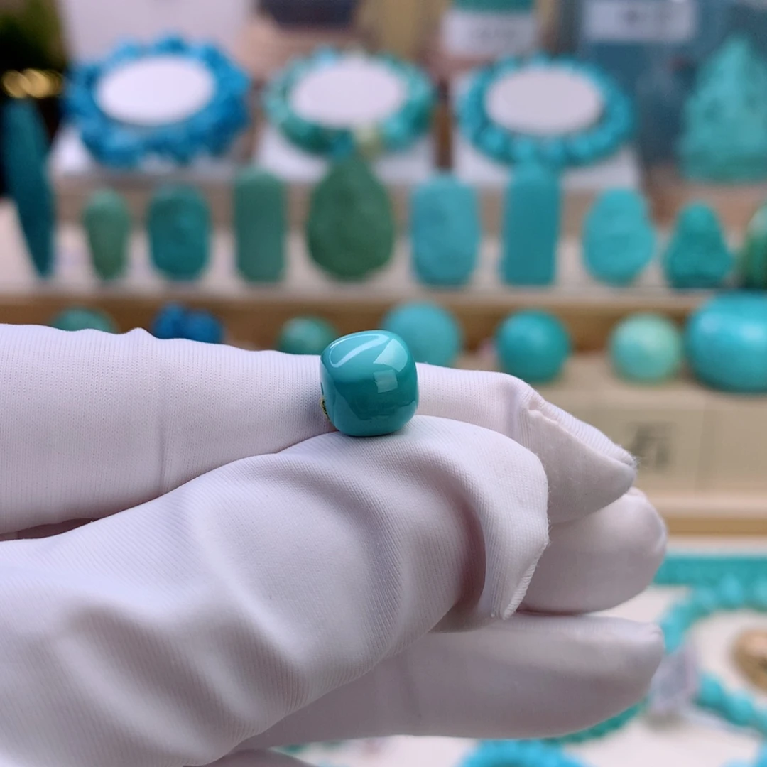 绿松石未镶嵌挂件