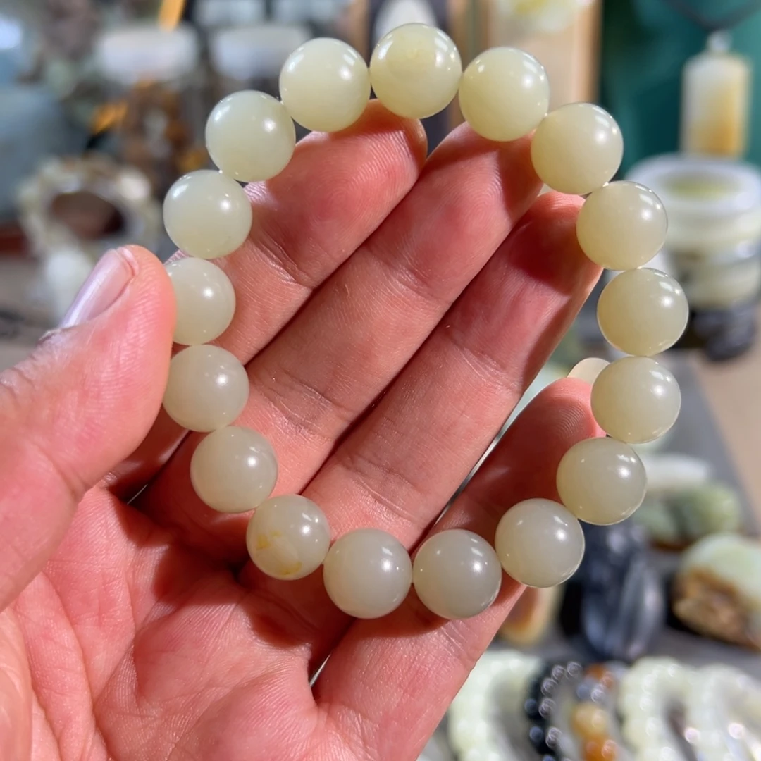 和田玉未镶嵌手串真皮真色