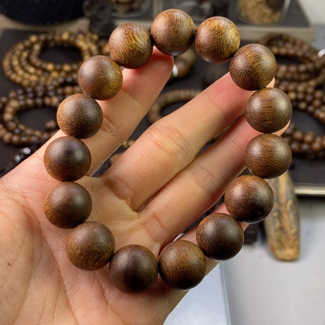 沉香手串厚*越南芽庄白