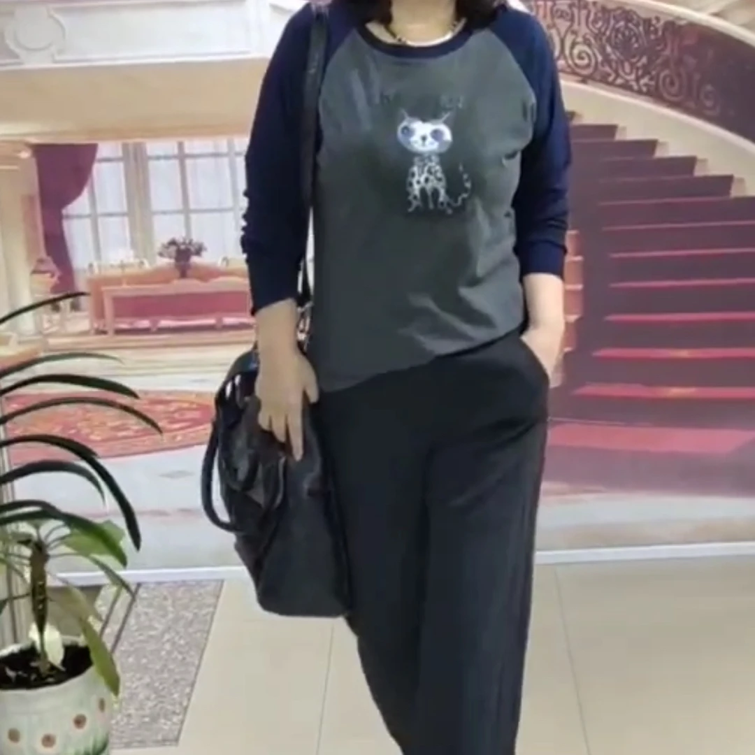 大码女装，加绒小衫——17703号