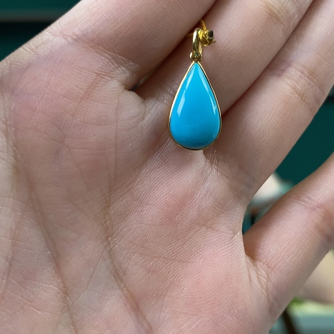 绿松石18K金镶嵌挂件