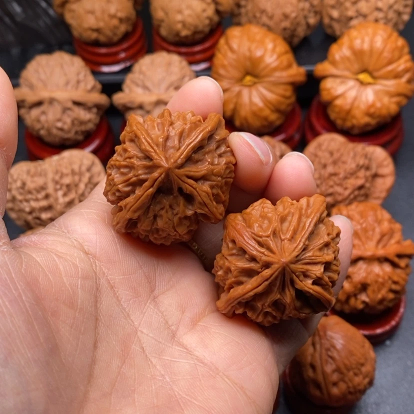 【闪购商品】文玩核桃把件四棱