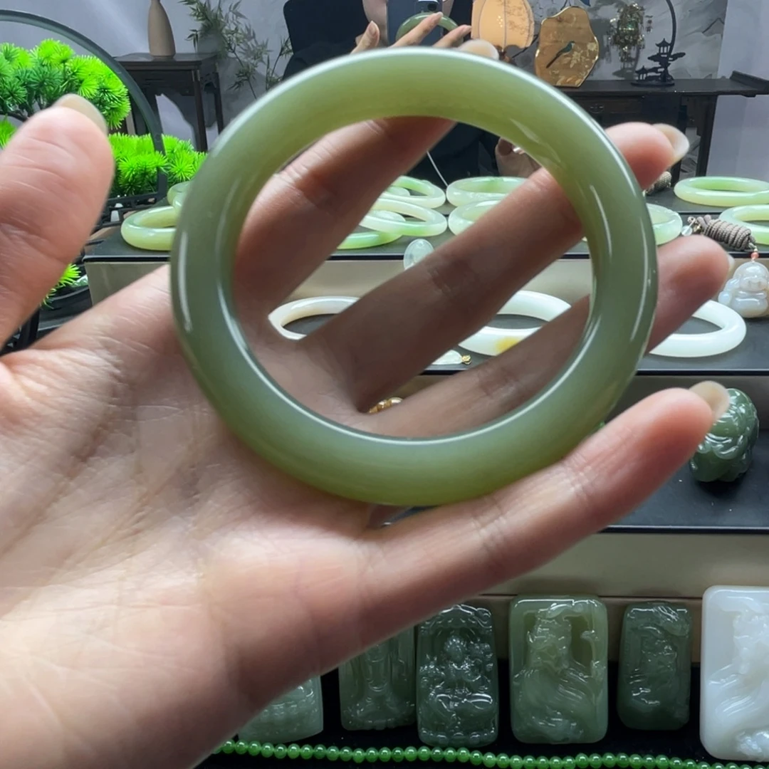 和田玉未镶嵌手镯青海晴水59