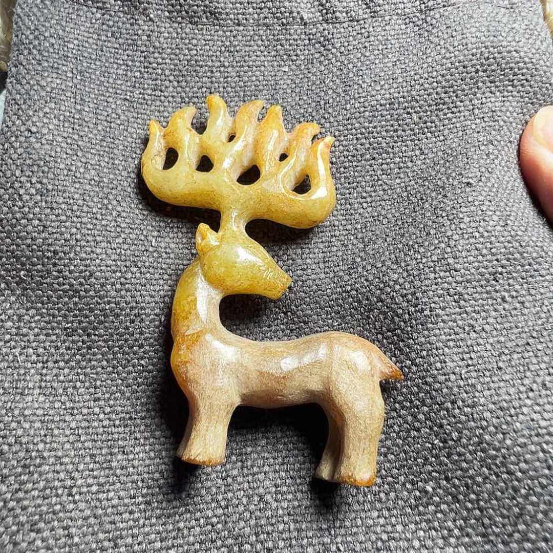 和田玉（糖玉）未镶嵌挂件