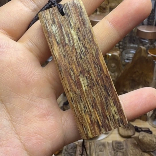 沉香碎屑沉香惠安无事牌 7 克