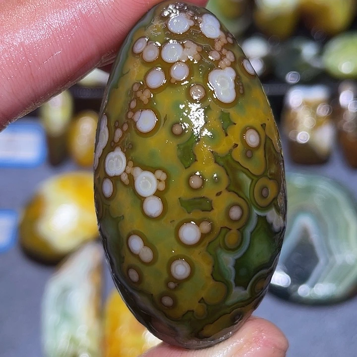 玛瑙/玉髓未镶嵌珠宝奇石