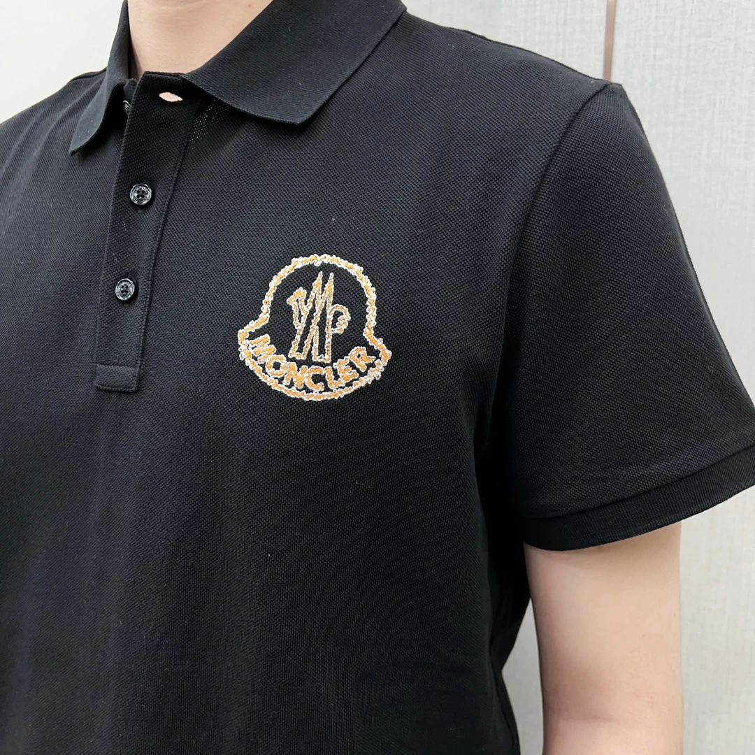 未使用 MONCLER 盟可睐蒙口男款点胶刺绣标短袖polo衫