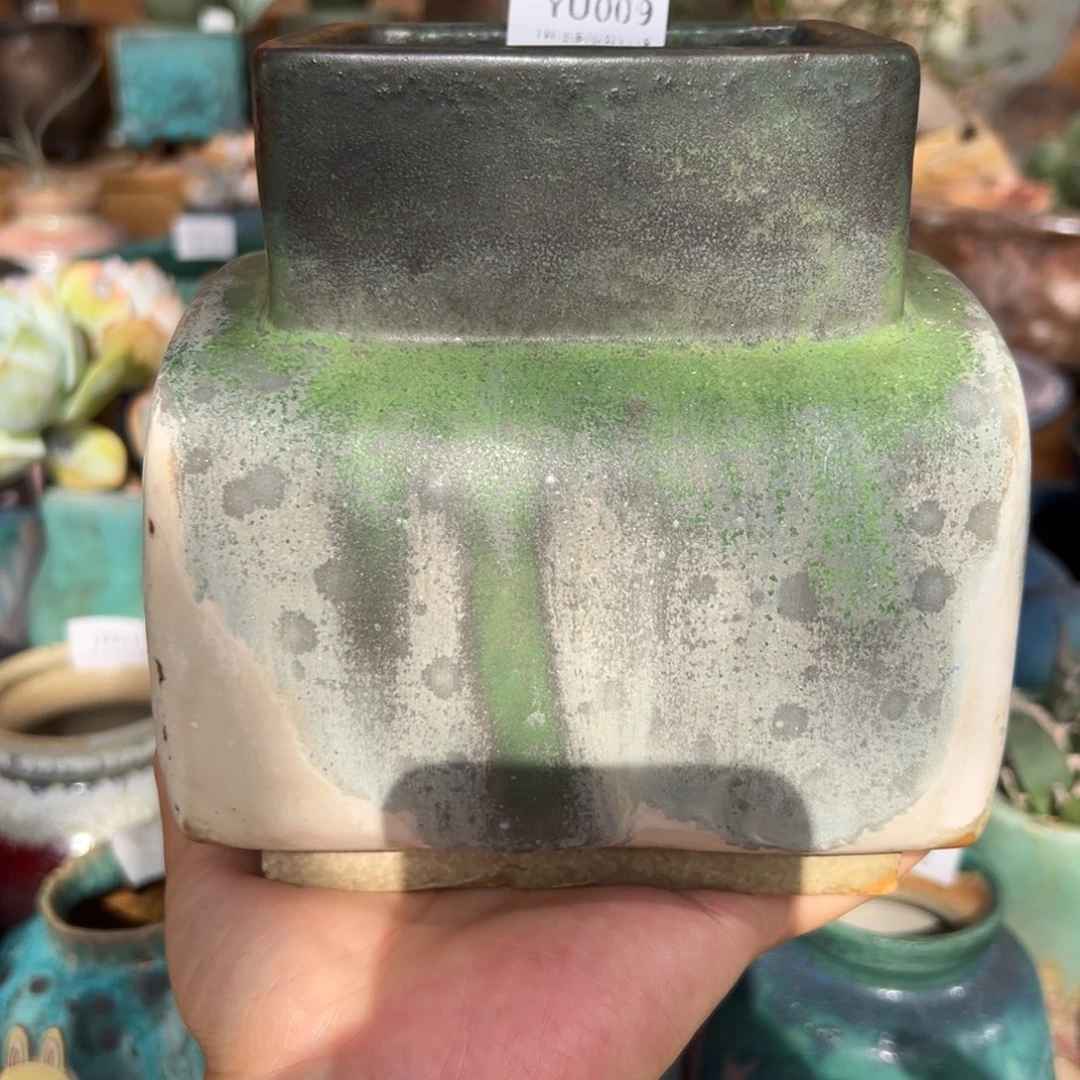 1987花盆yu009蝴蝶泉边百宝箱