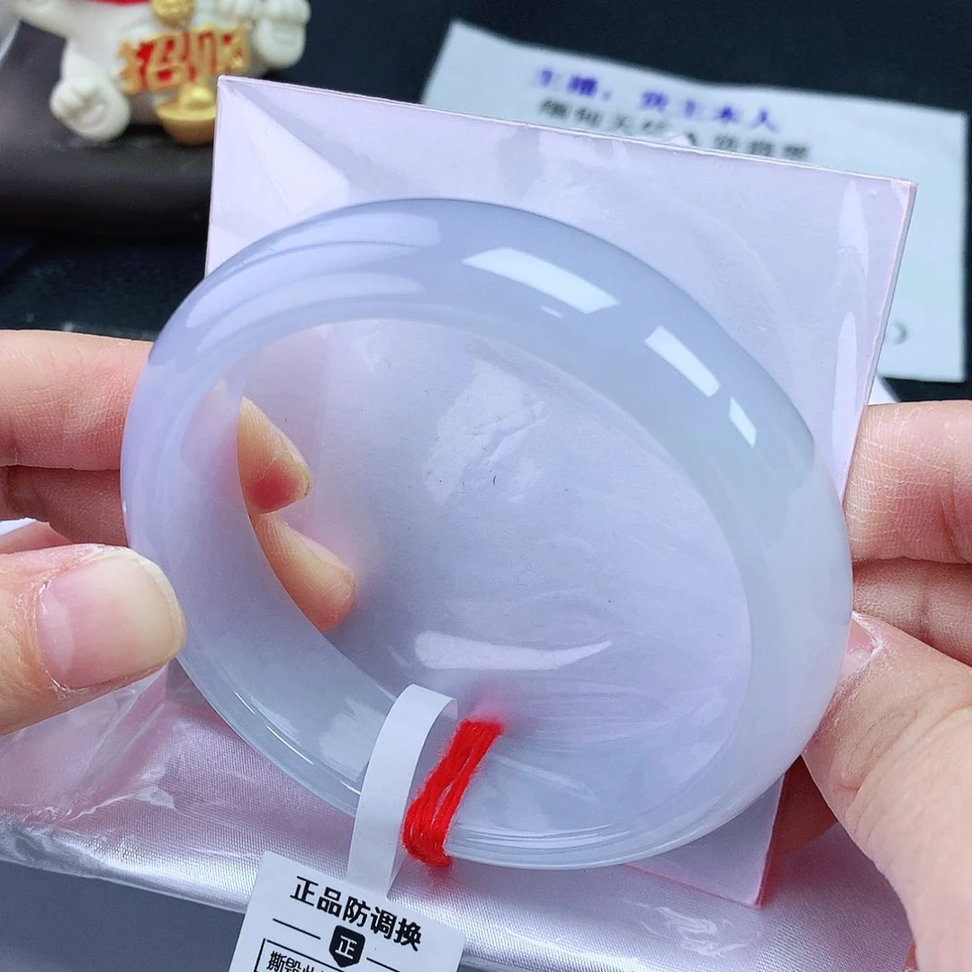 翡翠手镯未镶嵌60轮胎