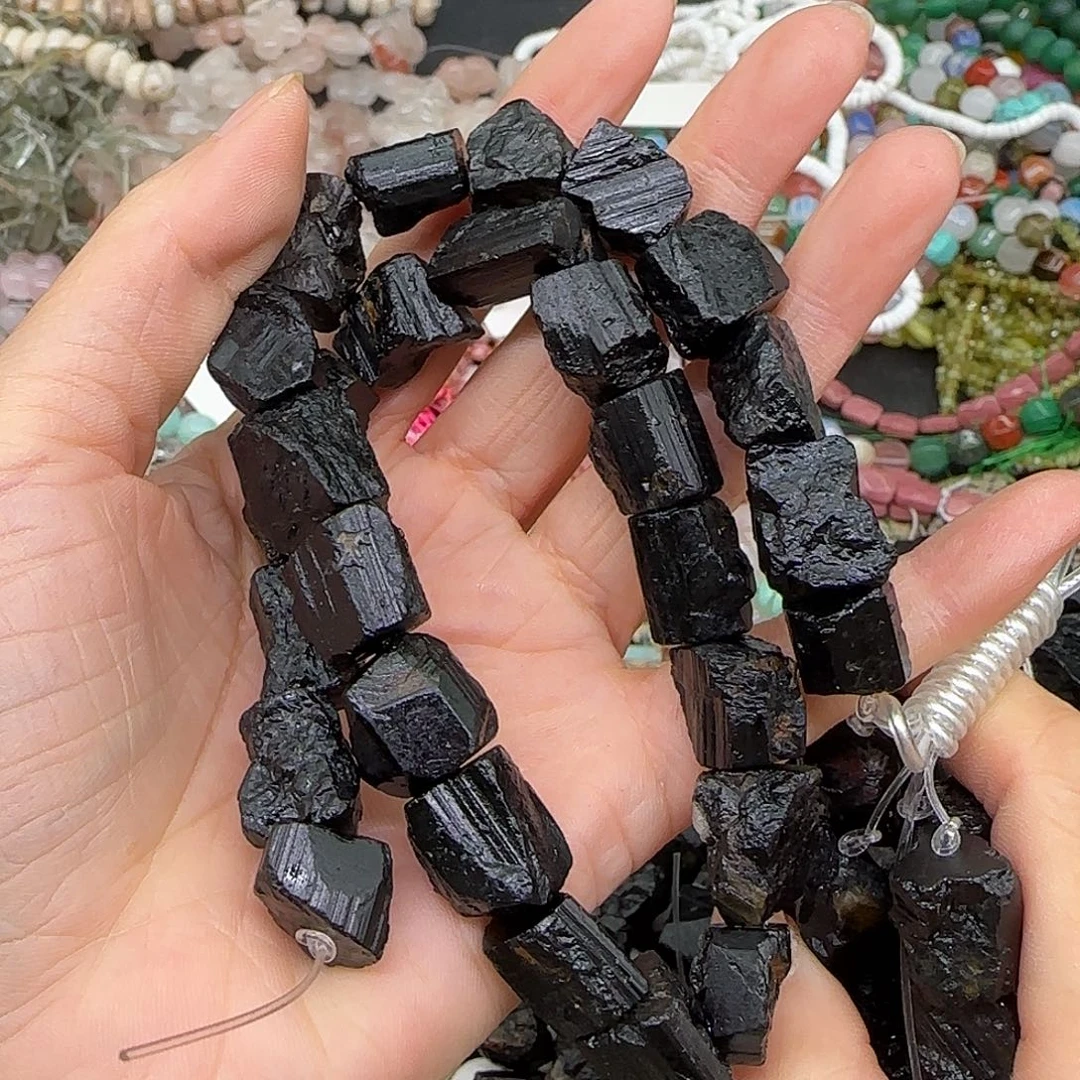 玛瑙/玉髓合金珠宝半成品黑碧玺原石一条