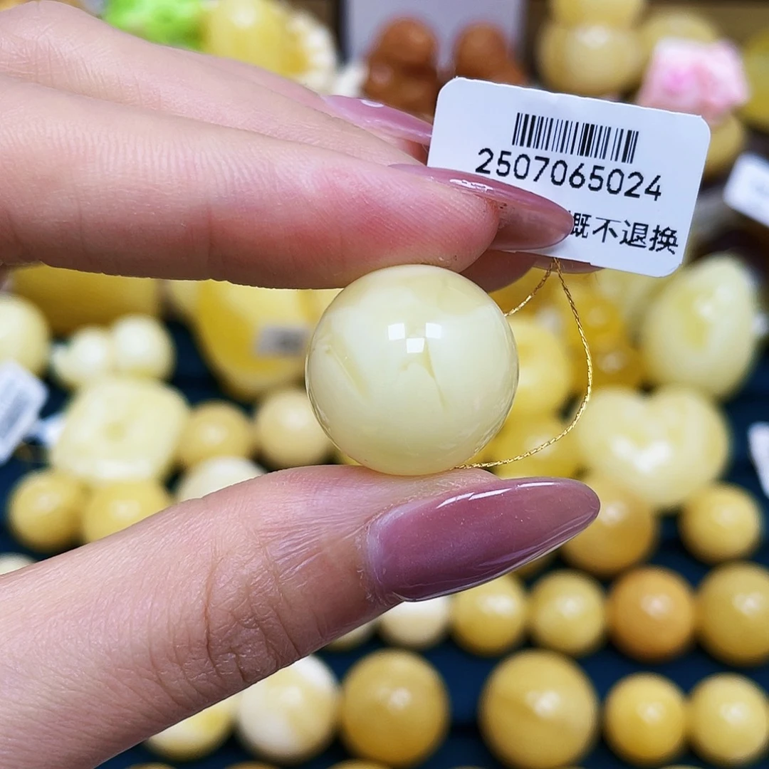未镶嵌蜜蜡裸石19.3mm微瑕