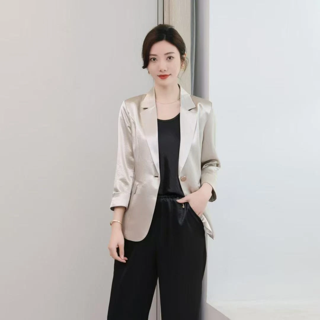 221春季百搭西装领一粒扣七分袖纯色简约外套