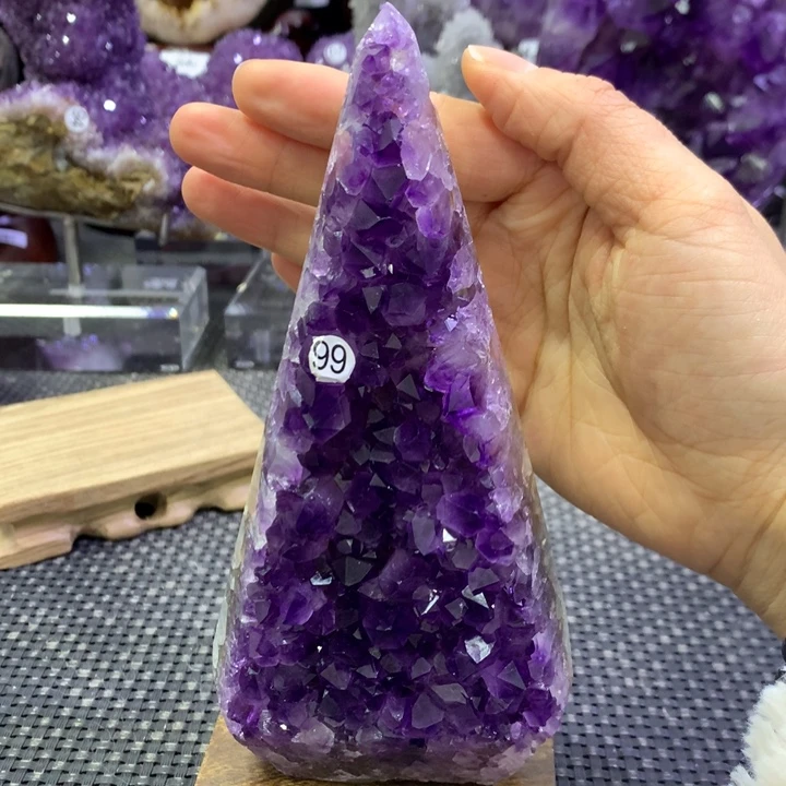 水晶大型摆件（非配饰）未镶嵌是****?h