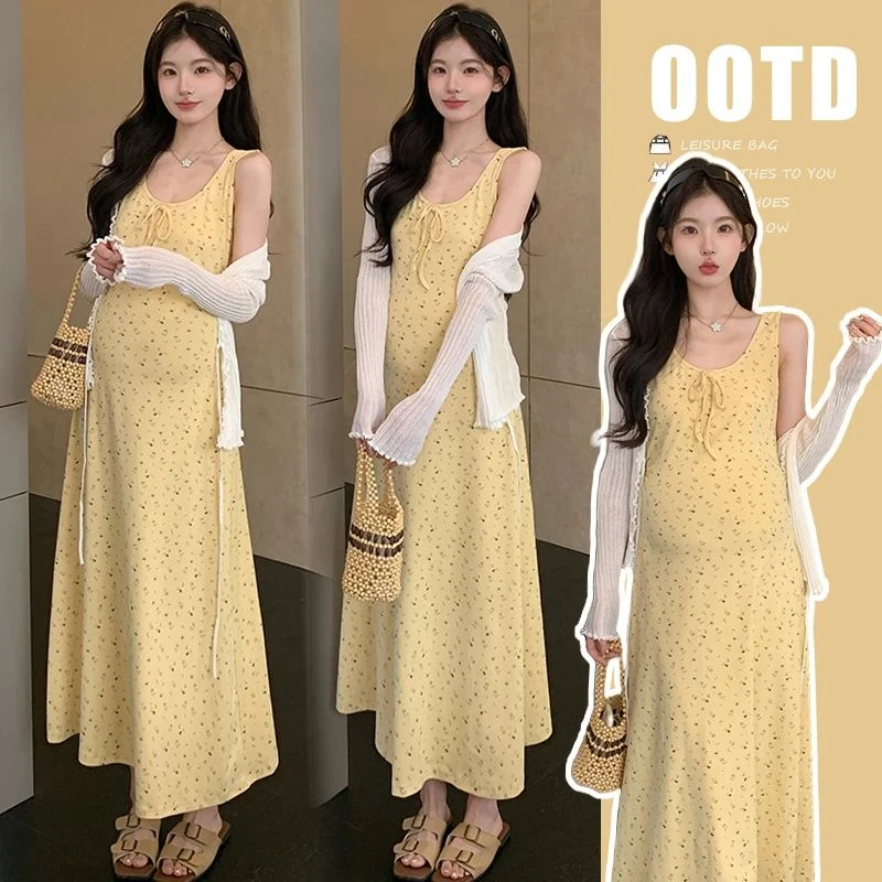 时尚气质2025新款孕妇装紧身高弹网红款棉背心裙加时尚开衫两件套