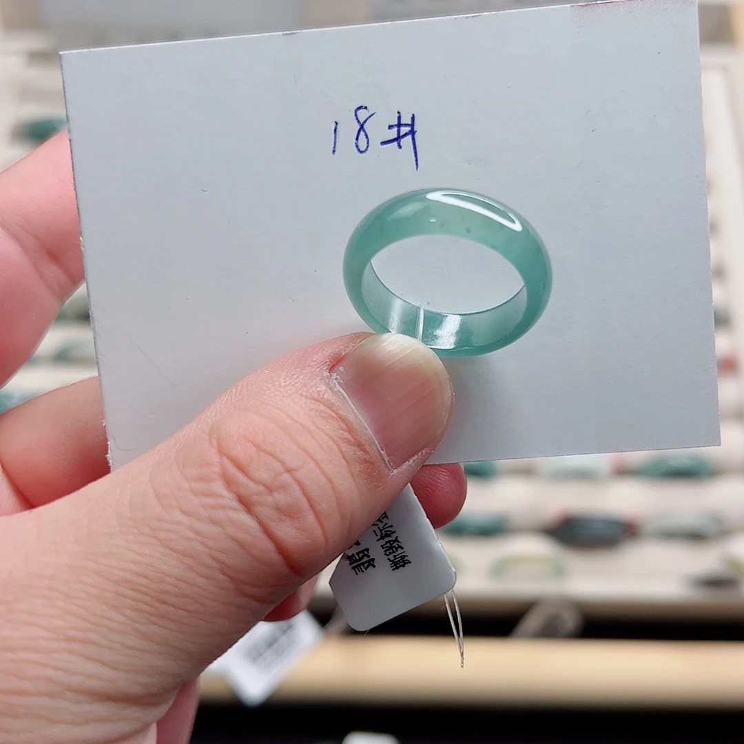 翡翠未镶嵌戒指翡翠
