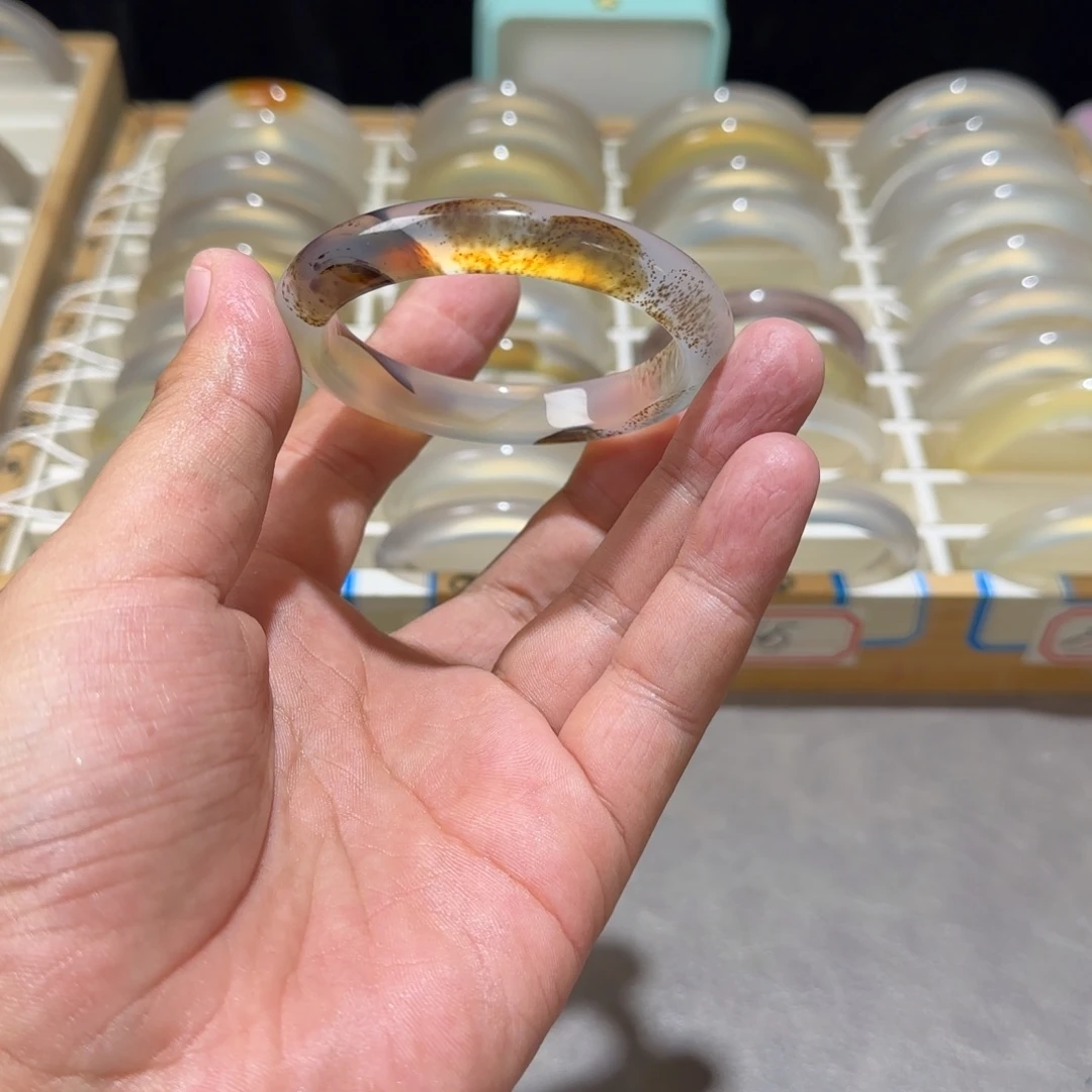 玛瑙/玉髓未镶嵌手镯特价不退换