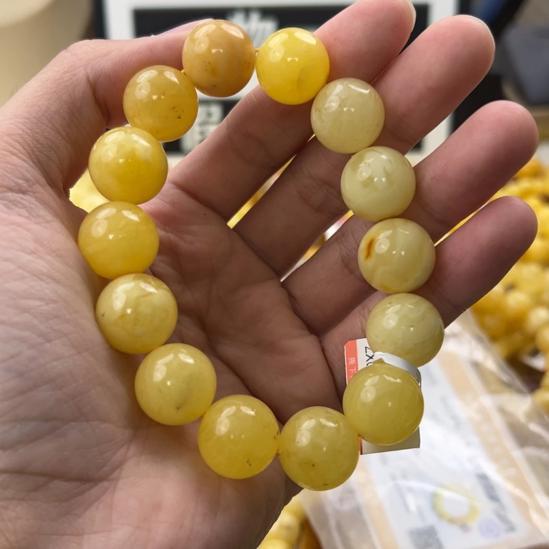 琥珀珠宝奇石未镶嵌