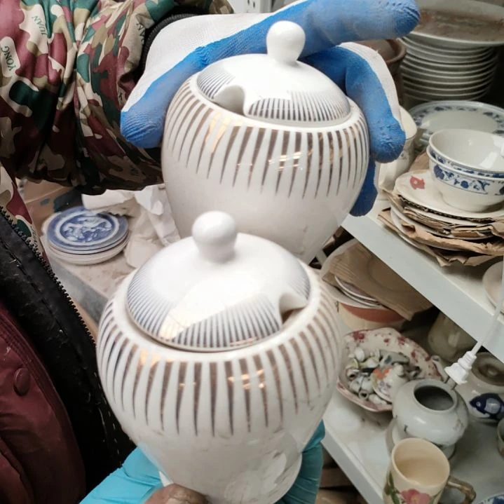 摆件陶瓷盘子碗啥都有