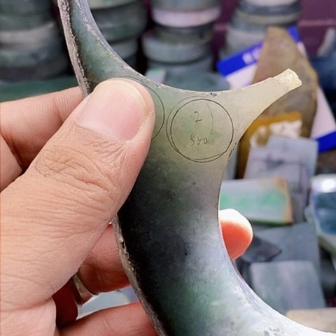 定制翡翠未镶嵌钓*翡翠