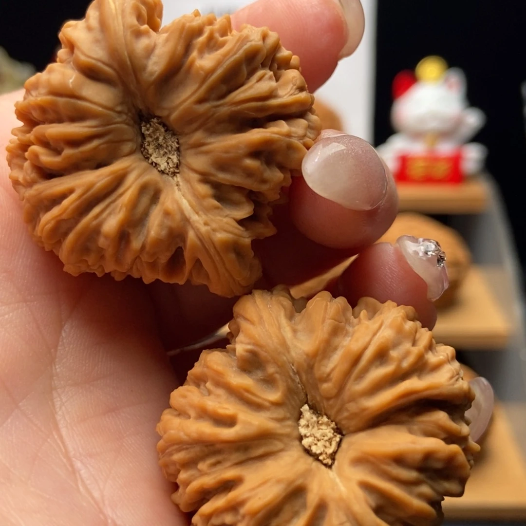 把件核桃小**玥8号40-39-39原生态全品魔眼天残
